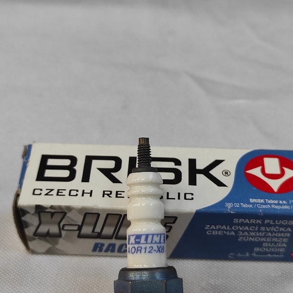 BRISK Busi AOR12-X8 X-Line Racing