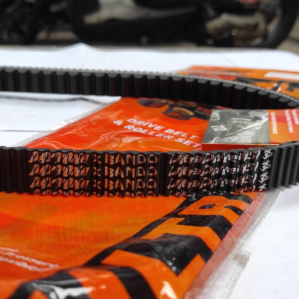 DAYTONA Vbelt +Roller Genio Beat Deluxe 5041