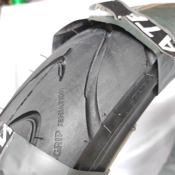 FDR Ban Tubeless 100/70-17 Blaze