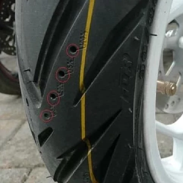 FDR Ban Tubeless 90/80-17 Genzi Pro