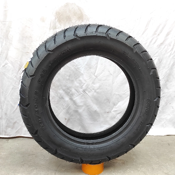 IRC NR83 Ban Tubeless 110/90-12