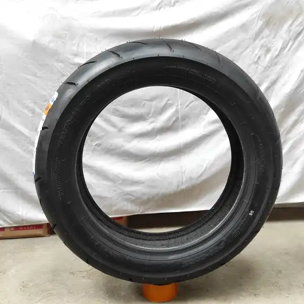 IRC SCT 005R Ban Tubeless 140/70-14