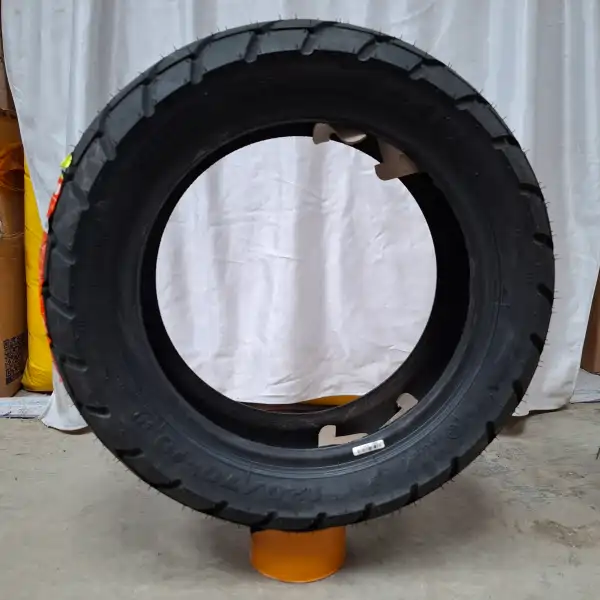 MAXXIS M6017 Ban Tubeless 120/70-10