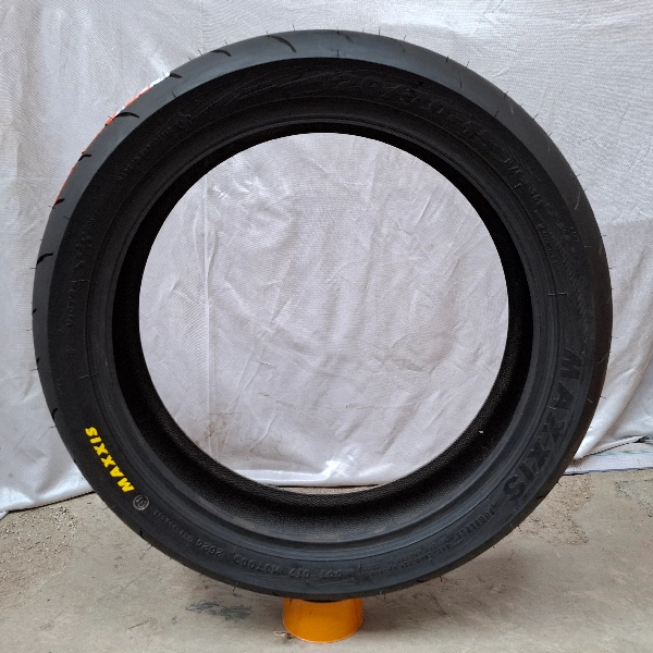 MAXXIS VICTRA S98 120/70-15 (TL)