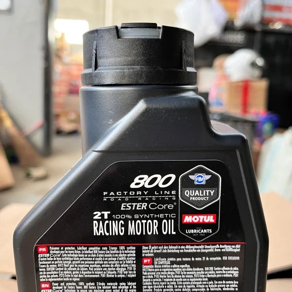 MOTUL 800 2T Road Racing Full Synthetic 1L
