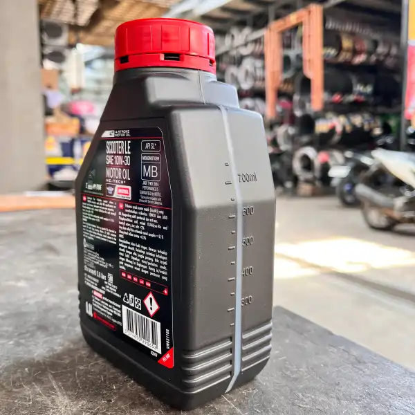 MOTUL Scooter LE 10W30 0.8L