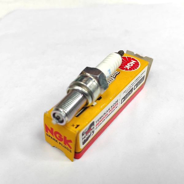 NGK Busi CR8E