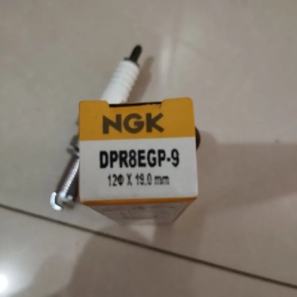 NGK Busi G-Power DR8EGP (C)