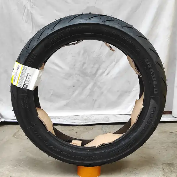 PIRELLI Diablo Rosso Sport 90/90-14